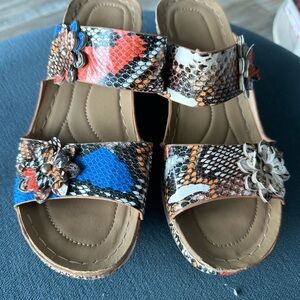 Size 7 faux multicolored snakeskin sandals with a small wedge